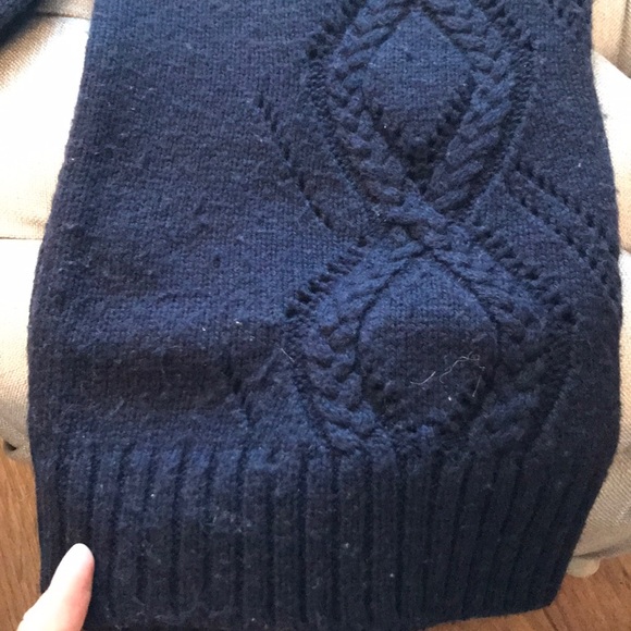 GAP Navy Blue Argyle Sweater - Picture 3 of 5